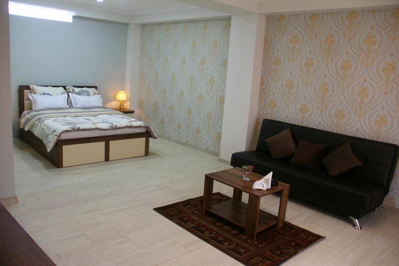 Moon Light Hotel Тбилиси Экстерьер фото