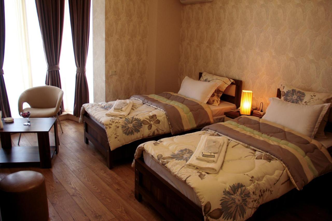Moon Light Hotel Тбилиси Экстерьер фото