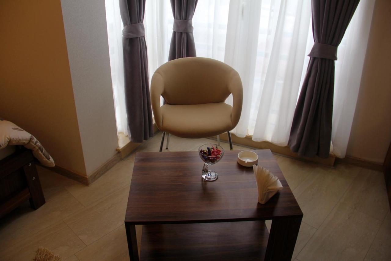 Moon Light Hotel Тбилиси Экстерьер фото