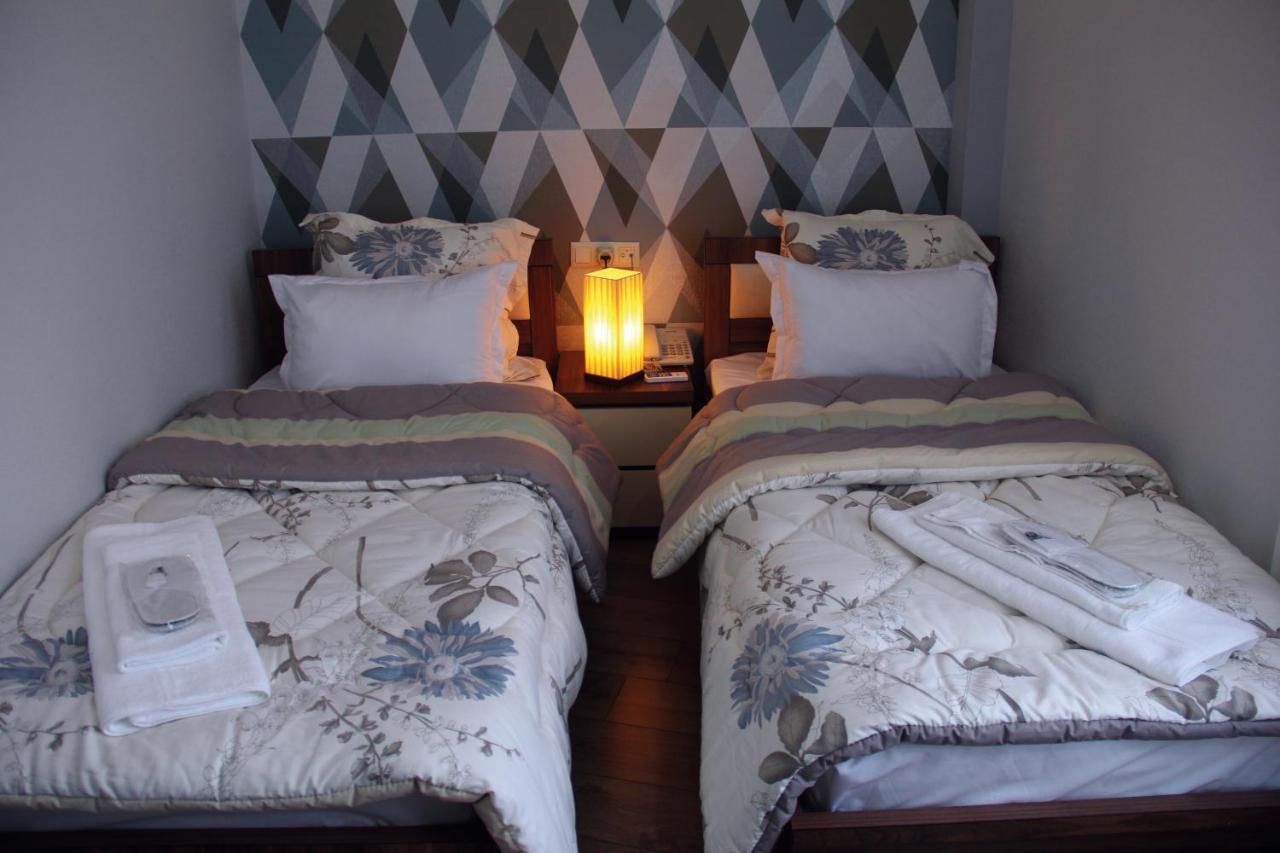 Moon Light Hotel Тбилиси Экстерьер фото