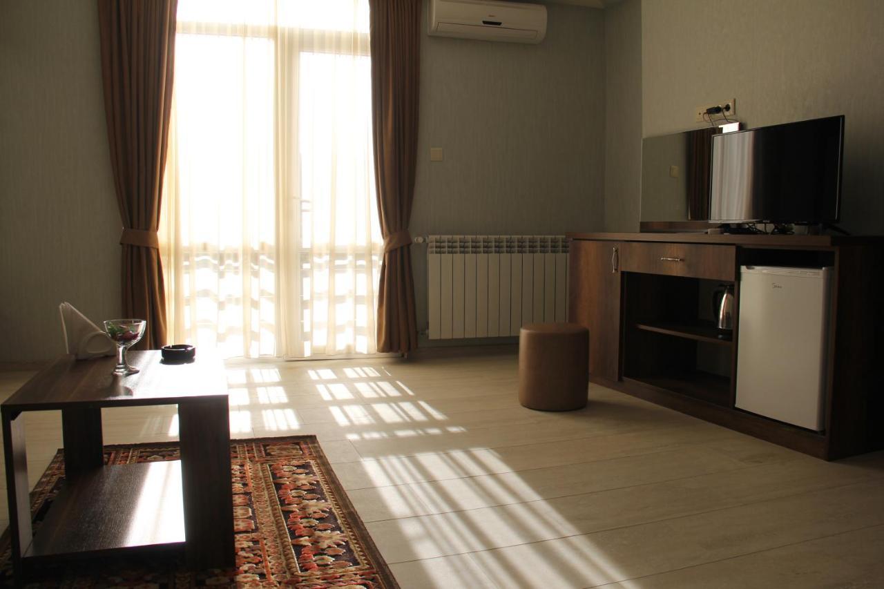 Moon Light Hotel Тбилиси Экстерьер фото